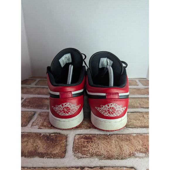 Jordan Air Jordan 1 Low Bred Toe Black Red White Men\'s Athletic Sneakers Size 9 main image 9